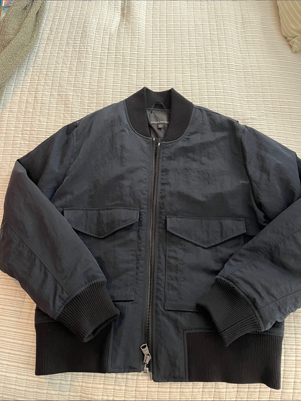 Like NEW w/o tags Banana Republic bomber jacket